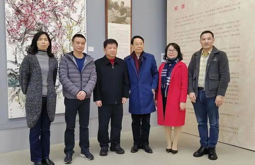 春華秋實(shí)展丹青 龍湖區(qū)美協(xié)活動(dòng)圓滿落幕，文化藝術(shù)交流與策劃共筑中國夢(mèng)